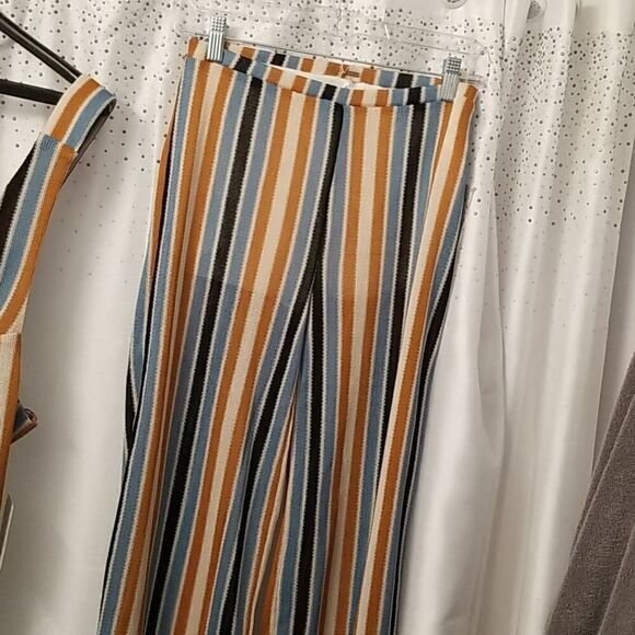 Free People summer pants only size small, have a medium top sold separately. - Picture 1 of 7